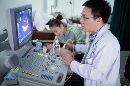 Điều trị miễn phí bệnh tim bẩm sinh cho trẻ em nghèo