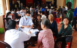 Bộ trưởng Bộ Y tế: Người không có tiền vào viện sẽ không bị bỏ lại phía sau