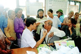 Thành lập Khoa Lão tại các bệnh viện đa khoa tỉnh: Người già thêm nơi gửi gắm niềm tin